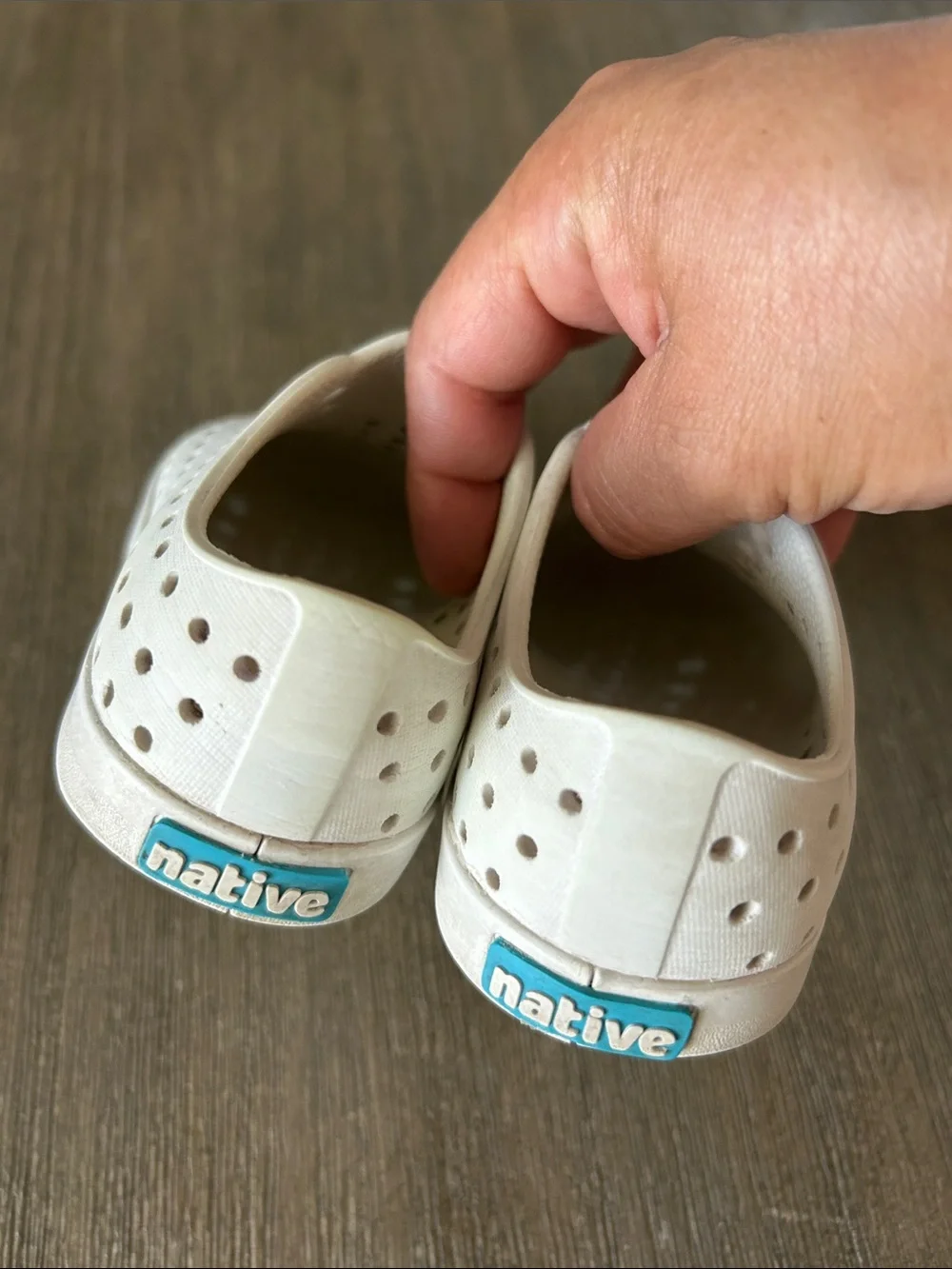 Native Jefferson Kids Water Shoe Slip-On White, Size C7.